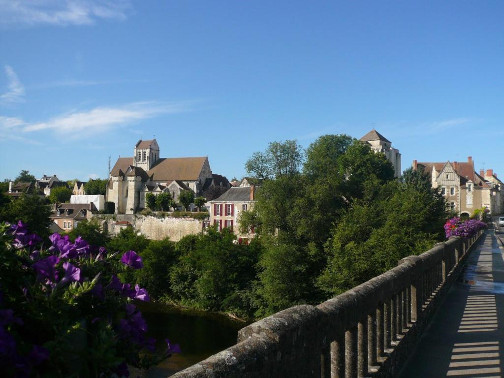 Pleumartin Logis Hotel Saint-Roch المظهر الخارجي الصورة