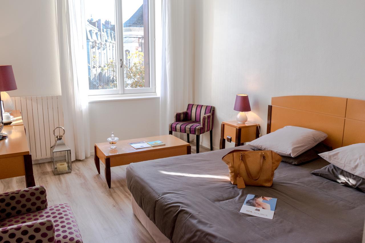 Pleumartin Logis Hotel Saint-Roch المظهر الخارجي الصورة