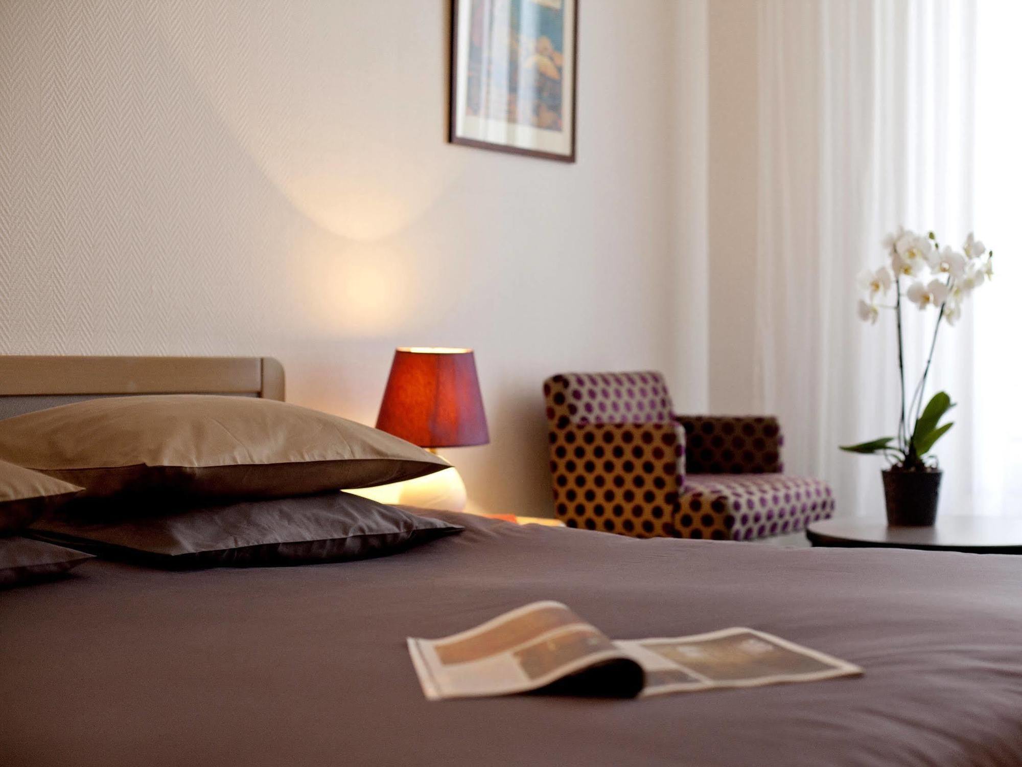 Pleumartin Logis Hotel Saint-Roch المظهر الخارجي الصورة